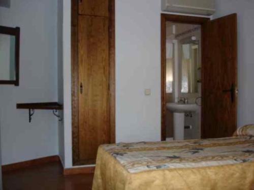 Hostal Cruz Verde ナバルカルネロ 部屋 写真